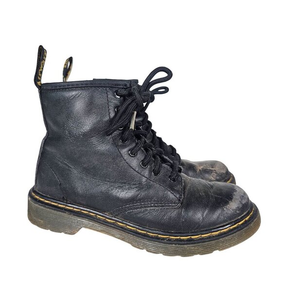 Dr. Martens Black Leather Lace-Up Kids Boots Distressed Condition #1460 J Size 2 - Picture 1 of 10